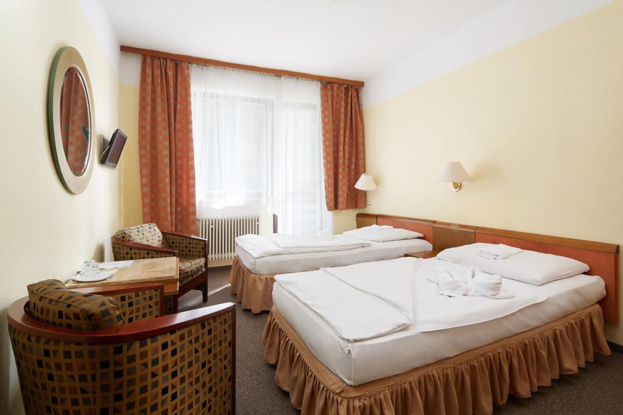 Hotel Medlov Depandance Frysava ภายนอก รูปภาพ